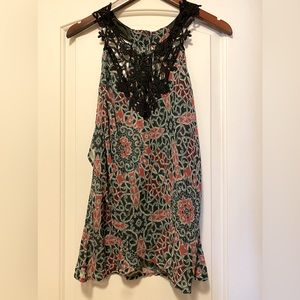 Guess sheer w lace tank, med.